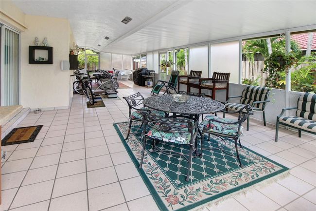 15580 Winkfield Cir, House other with 4 bedrooms, 2 bathrooms and null parking in Davie FL | Image 20