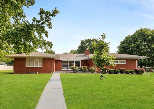 1701 Wren St, Harrisonville, MO, 64701-2903 | Card Image