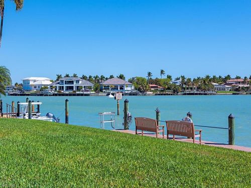 410-2900 Gulf Shore Blvd N, NAPLES, FL, 34103-3931 | Card Image