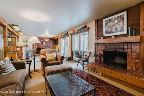 13-1-2-3910 S Lake Creek Dr, Wilson, WY, 83014-9241 | Card Image