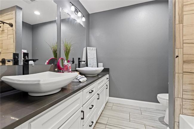1500 Aaron Ln, House other with 5 bedrooms, 4 bathrooms and null parking in Adrian MO | Image 27