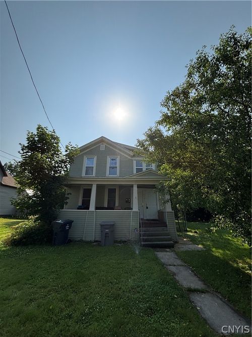 616 Mundy St, Watertown, NY, 13601-1638 | Card Image