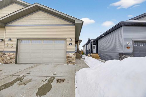 14 Violet Close, Olds, AB, T4H0E4 | Card Image