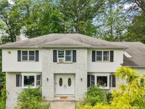 10 Ash Ct, New City, NY, 10956-3727 | Card Image