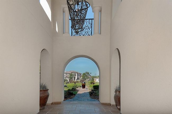 27410 Shores Ct, House other with 6 bedrooms, 7 bathrooms and 4 parking in Spring TX | Image 4