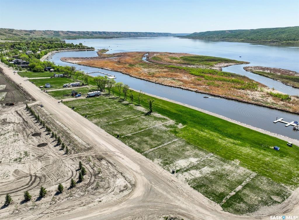 Land in West End 3