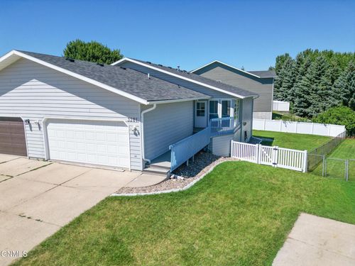 3281 Capitol Avenue E, Bismarck, ND, 58501 | Card Image