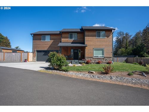 1324 Sea Ridge Ln, Gearhart, OR, 97138-7375 | Card Image