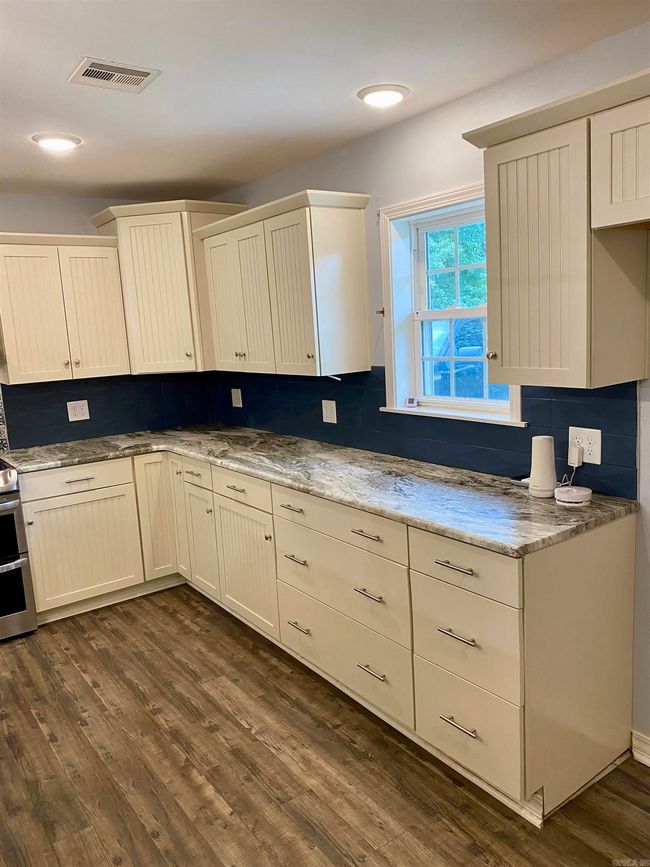 10085 Highway 359, House other with 3 bedrooms, 2 bathrooms and null parking in London AR | Image 13