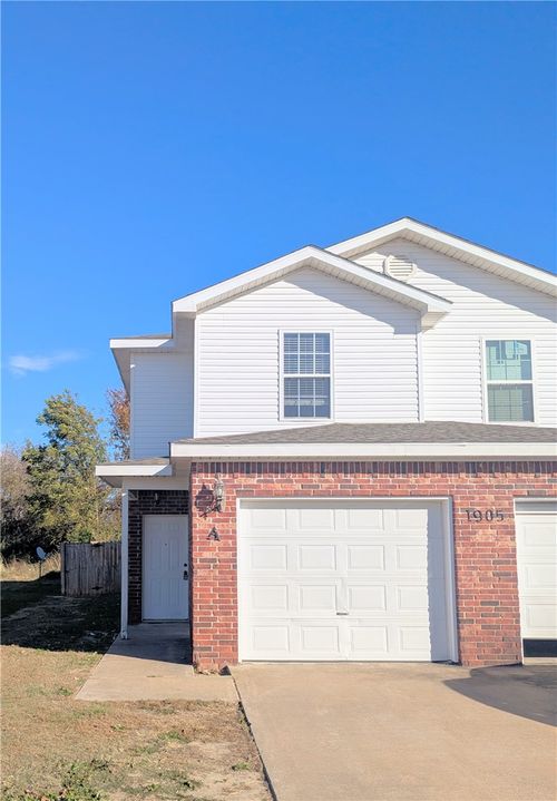 1905 Azlin Pl, Siloam Springs, AR, 72761-3186 | Card Image