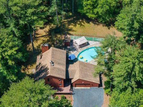 47 Walnut Plain Rd, Rochester, MA, 02770-4008 | Card Image