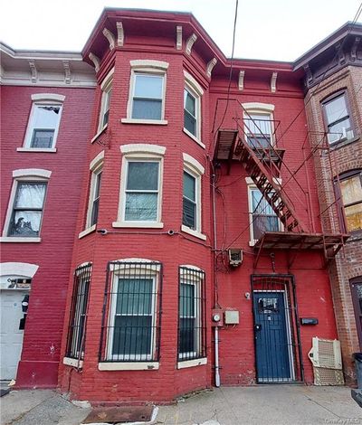 138 S Clark Street, Townhouse with 4 bedrooms, 2 bathrooms and null parking in Newburgh City NY | Image 1