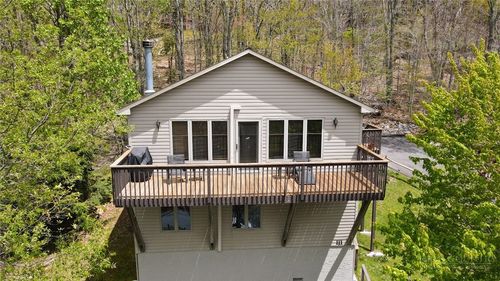111 Aster Trl, Beech Mountain, NC, 28604-8005 | Card Image