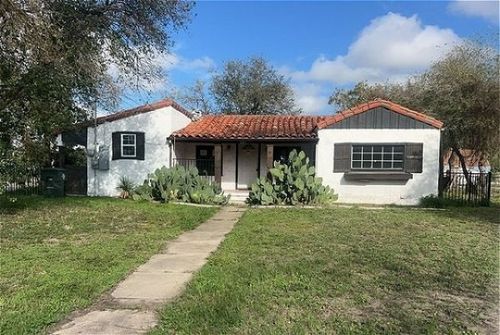 201 E 6th St, Alice, TX, 78332-4669 | Card Image