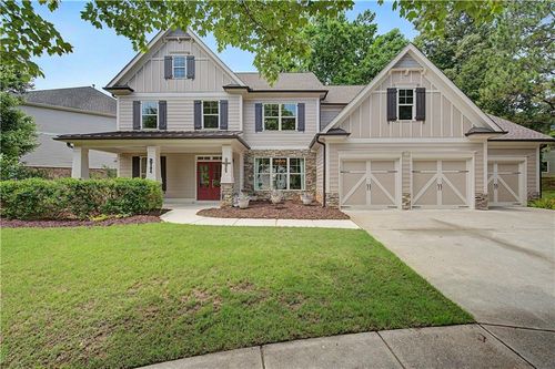 811 Ravenstone Way, Holly Springs, GA, 30115-1830 | Card Image