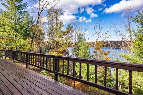 W7980 Glacier Lake Lane Lane, Oxford, WI, 53952 | Card Image
