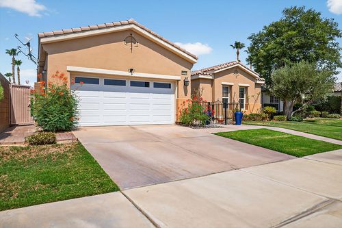 60543 Desert Shadows Dr, La Quinta, CA, 92253-7727 | Card Image