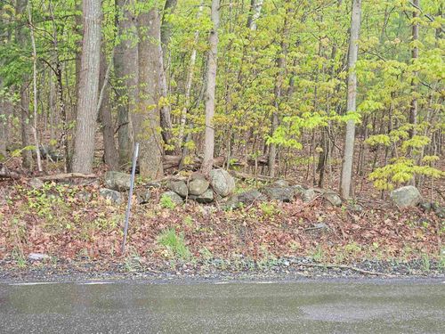 64 East Road Route, East Kingston, NH, 03827 | Card Image