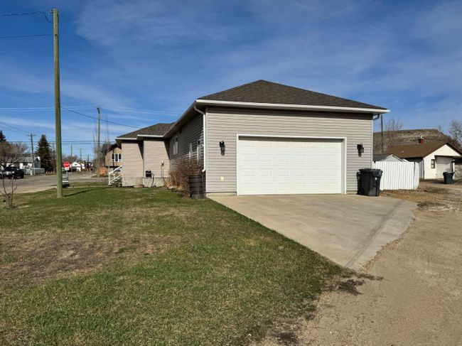 614 1 Street Sw, Home with 5 bedrooms, 3 bathrooms and 2 parking in Drumheller AB | Image 40