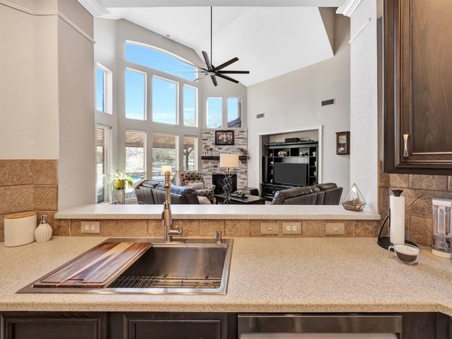 Kitchen sink | Image 9