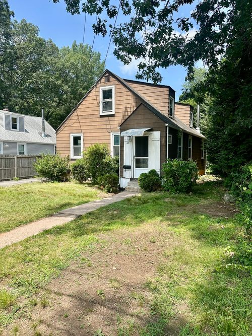 189 Loomis St, Manchester, CT, 06042-1947 | Card Image