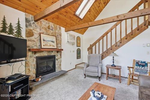 123 Lake In The Clouds Rd, Canadensis, PA, 18325-4720 | Card Image