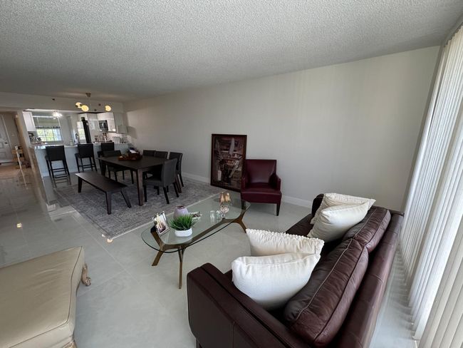 APT-907 - 3499 Oaks Way, Condo with 2 bedrooms, 2 bathrooms and null parking in Pompano Beach FL | Image 21