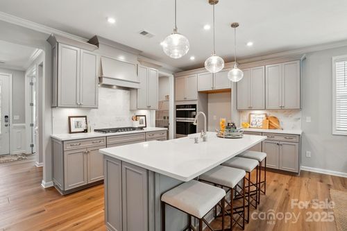 9842 Quercus Ln, Huntersville, NC, 28078-6579 | Card Image