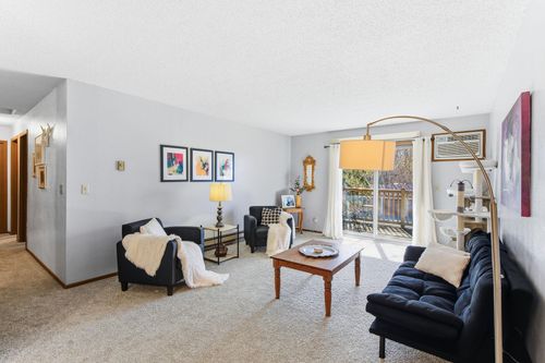 205-3130 Cory Ln, Hastings, MN, 55033-3951 | Card Image