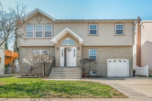 1259 New York Avenue, Hempstead, NY, 11003 | Card Image