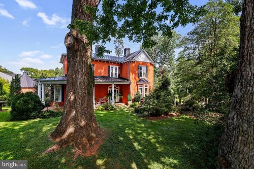330 Alexandria Pike, WARRENTON, VA, 20186-2601 | Card Image