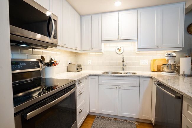 815 Sawcut, Townhouse with 2 bedrooms, 1 bathrooms and 1 parking in Vancouver BC | Image 12