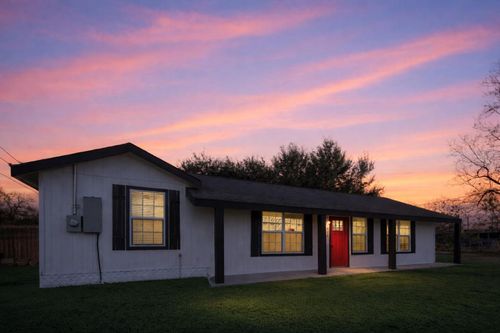 500 Shirley St, Eagle Lake, TX, 77434-2235 | Card Image