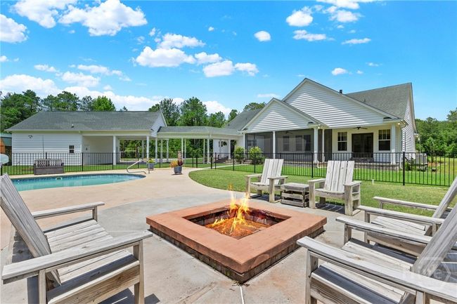 Firepit Area | Image 35