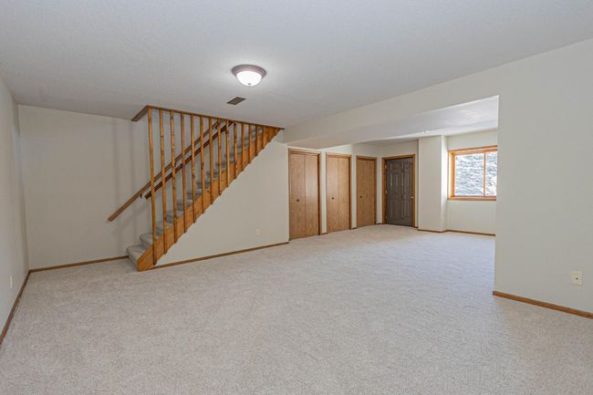 26-Lower Level Living room w Walk-out.jpg | Image 26