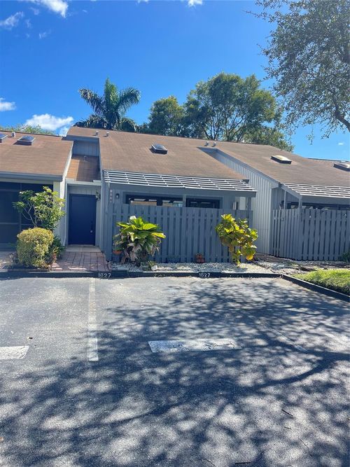 1627 N 15th Ter, Hollywood, FL, 33020-3268 | Card Image
