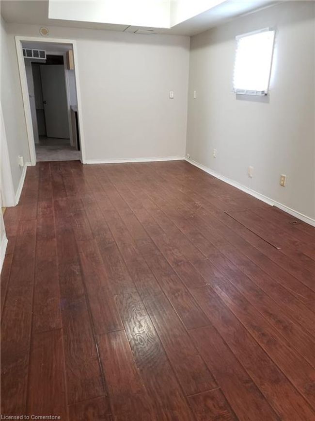 205 Kenilworth Ave N, House other with 5 bedrooms, 2 bathrooms and null parking in Hamilton ON | Image 5