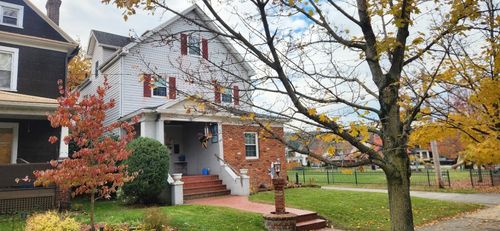 315 Fountain Ave, Ellwood City, PA, 16117-2125 | Card Image