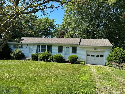 5655 Middle Ridge Road, Madison, OH, 44057 | Card Image