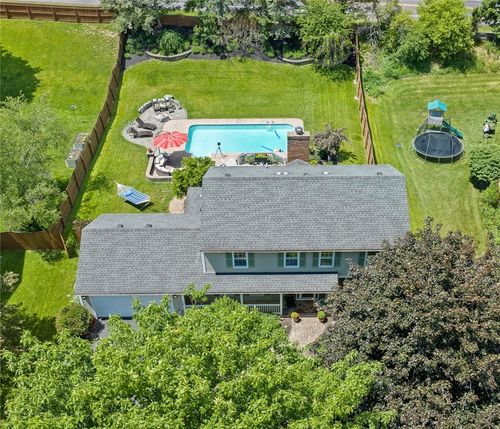 18 Wedmore Rd, Fairport, NY, 14450-4109 | Card Image