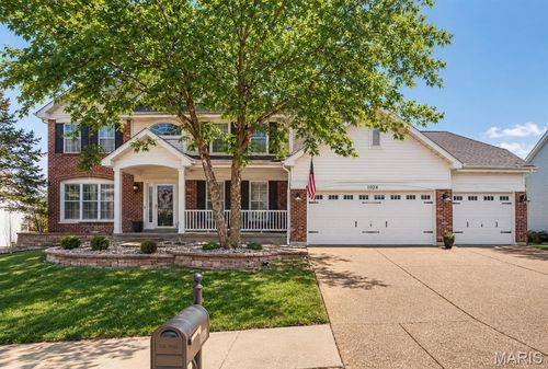 1028 Stone Spring Ct, Eureka, MO, 63025-3614 | Card Image
