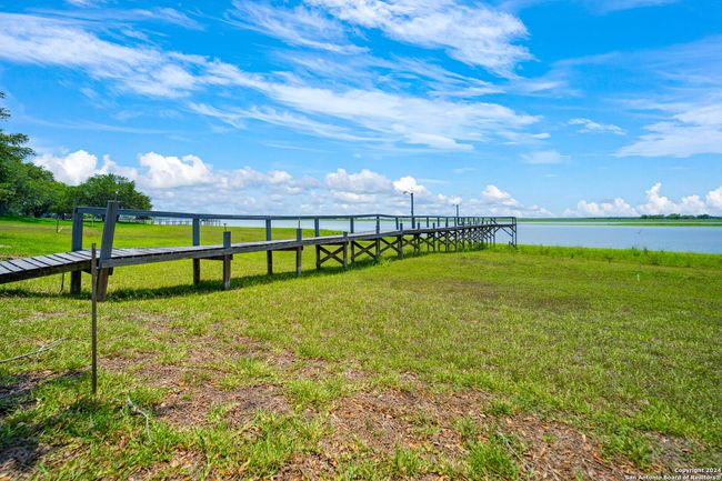 125 Hilltop Cir, House other with 3 bedrooms, 3 bathrooms and null parking in Mathis TX | Image 24