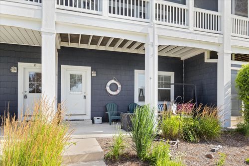 13 River Row, Ottawa, IL, 61350-9043 | Card Image