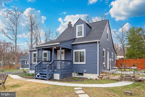 8807 Crystal Falls Dr, BOONSBORO, MD, 21713-1509 | Card Image