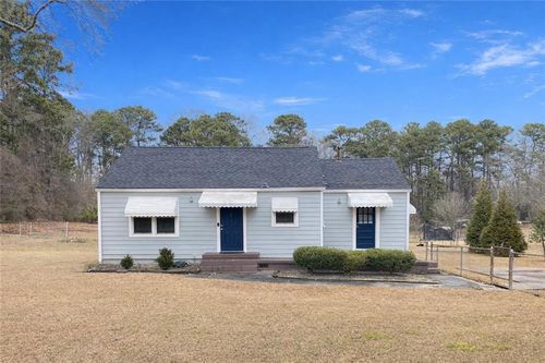 330 Community Dr Sw, Mableton, GA, 30126-5202 | Card Image