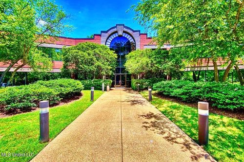 ste-118-800 Woodlands Pkwy, Ridgeland, MS, 39157-5200 | Card Image