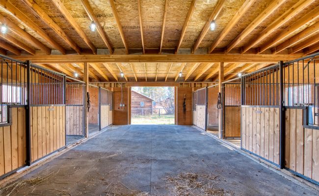 2291 Meridian Rd, House other with 5 bedrooms, 3 bathrooms and null parking in Victor MT | Image 68