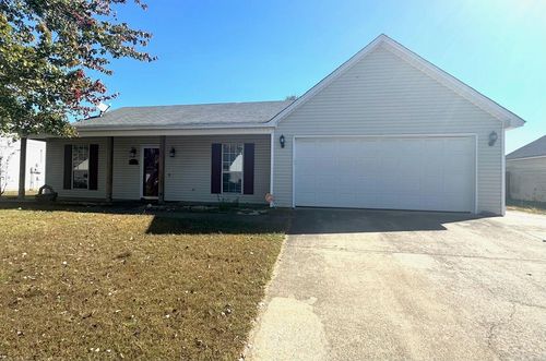 211 Hunters Run Dr, Benton, AR, 72015-6590 | Card Image