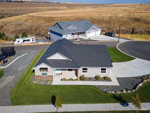 3211 18th St, Lewiston, ID, 83501-7044 | Card Image