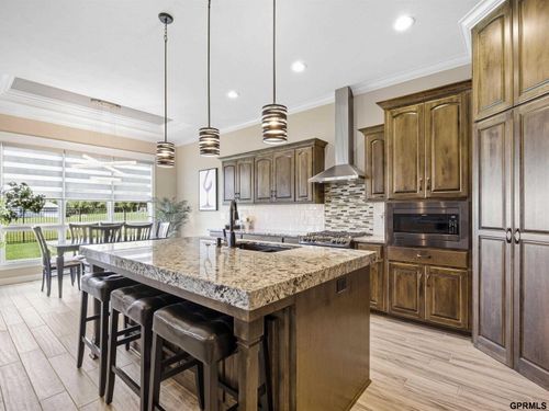 10812 S 176th St, Omaha, NE, 68136-1911 | Card Image